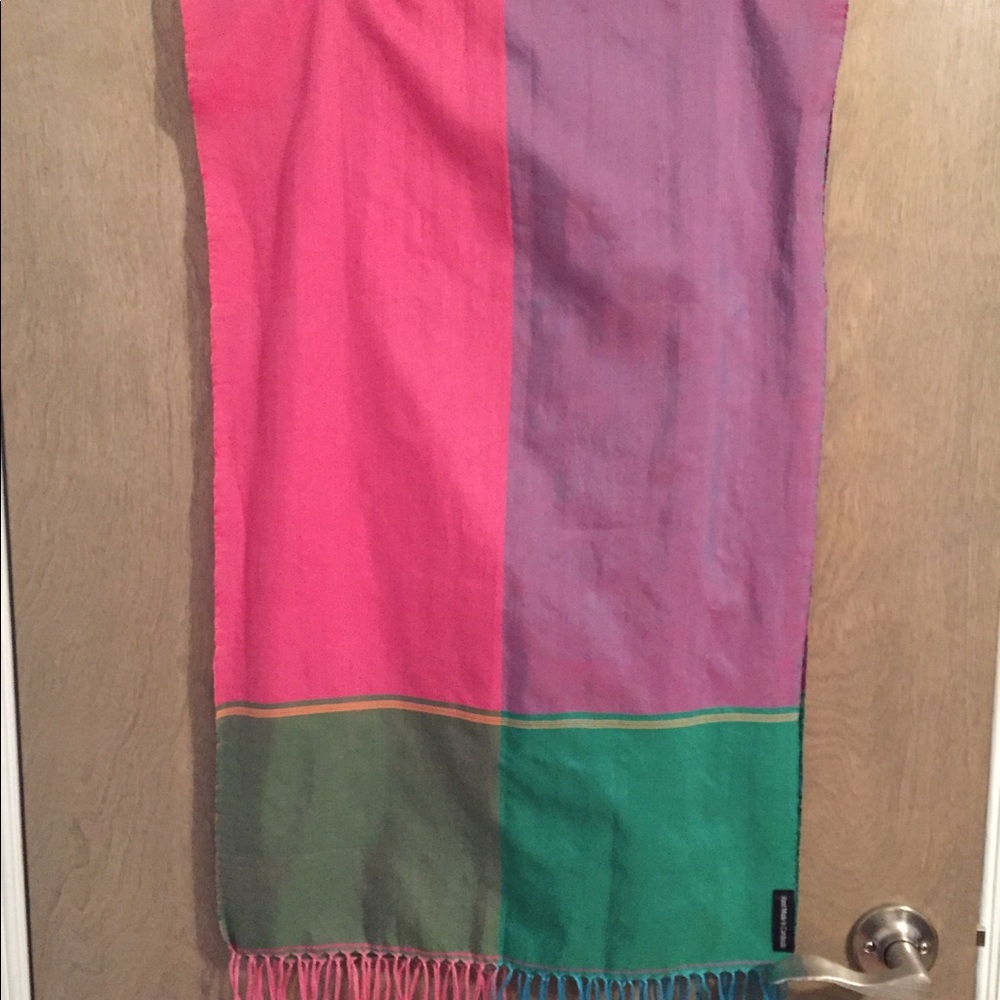 Scarf - Picture 2 of 3